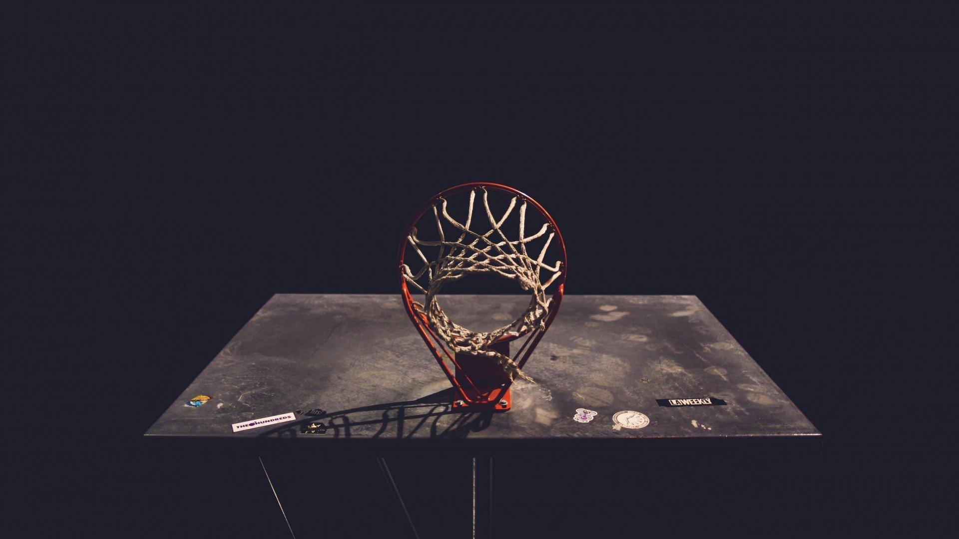 三连冠是这样实现的，凤凰城烈焰队如何铸就篮球王朝